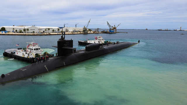 Submarine dock building cranes boat free wallpaper - medium preview image
