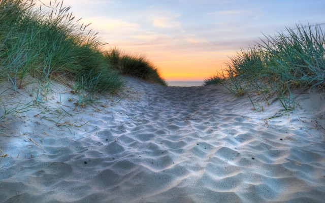 Beach sunset path grass sky free wallpaper - medium preview image