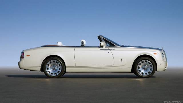 White rollsroyce convertible parkinglot sky free wallpaper - medium preview image