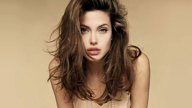 Araceli gilbert long hair necklace free wallpaper - medium preview image