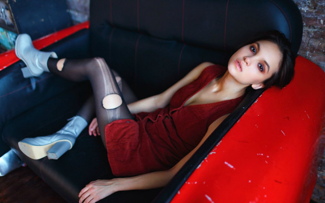 Elina karimova fashion couch highheels free wallpaper - medium preview image