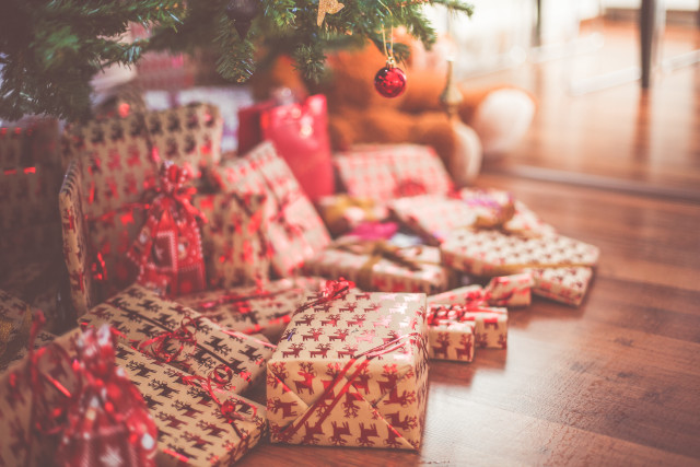 Wrapped presents christmas tree couch free wallpaper - medium preview image