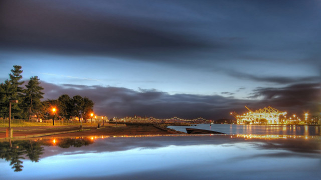 Lake pier ferris wheel night free wallpaper - medium preview image