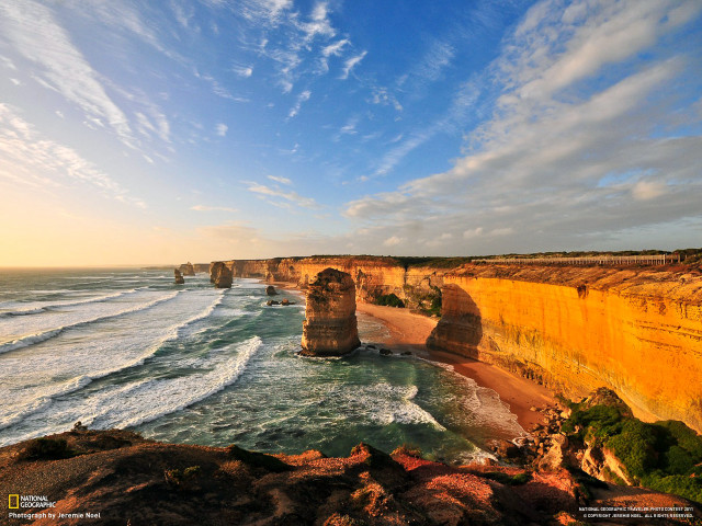 Cliff ocean view beach waves free wallpaper - medium preview image