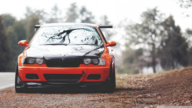 Car tree person road puzzle free wallpaper - medium preview image