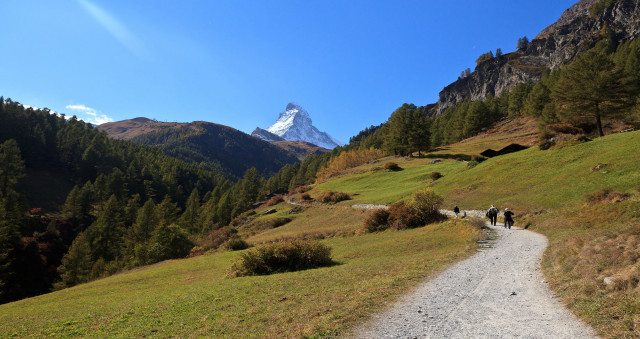 Mountain trail group nature sky free wallpaper - medium preview image