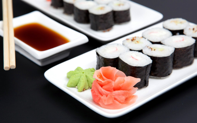 Sushi chopsticks sauce table black free wallpaper - medium preview image
