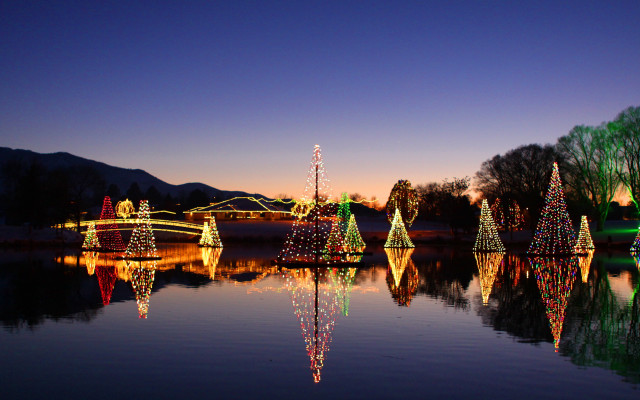 Glowing lake christmas lights mountains free wallpaper - medium preview image