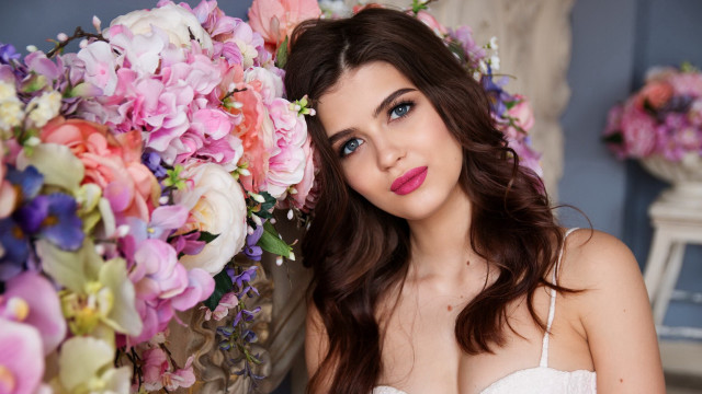 Elina karimova portrait flower blurry free wallpaper - medium preview image