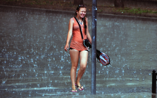 Anna hotchkis rain tennis galaxy free wallpaper - medium preview image
