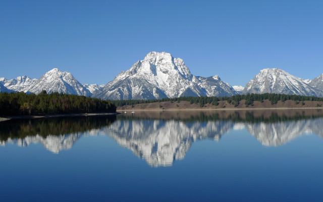 Mountain range reflection lake sky #5 free wallpaper - medium preview image
