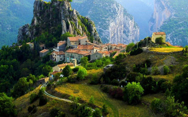 Mountain village valley tiltshift landscape free wallpaper - medium preview image