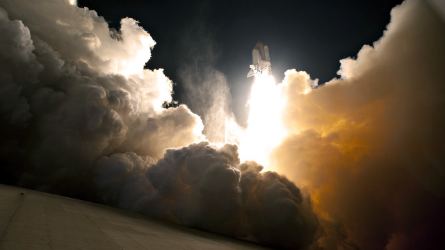 Space shuttle clouds night sky free wallpaper - medium preview image