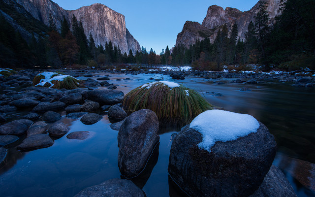 River snow rocks mountains fullmoon free wallpaper - medium preview image