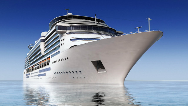 Large cruise ship ocean reflection free wallpaper - medium preview image