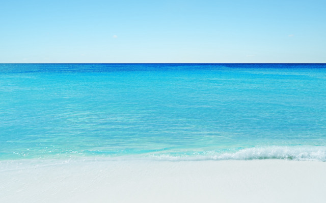 Beach ocean sky sand wave free wallpaper - medium preview image