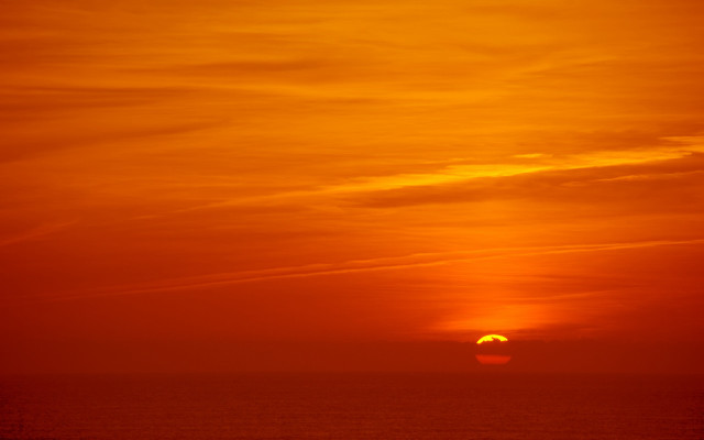 Sunset plane clouds ocean horizon #2 free wallpaper - medium preview image