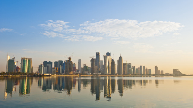 City skyline reflection lake sunset #2 free wallpaper - medium preview image