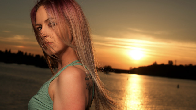 Pink hair woman sunset beach free wallpaper - medium preview image