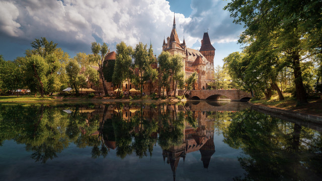 Castle bridge river trees cloudy free wallpaper - medium preview image