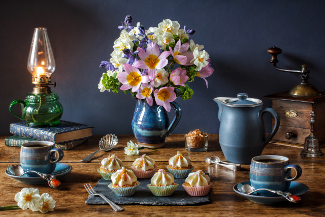 Flower vase cupcake tea teapot free wallpaper - medium preview image