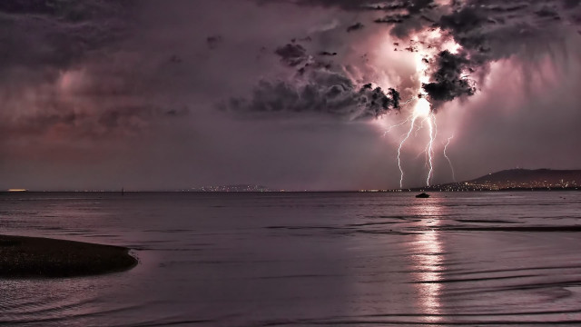Lightning ocean city boat night free wallpaper - medium preview image