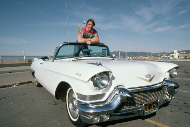 Woman classiccar parkinglot militaryvehicle kodachrome free wallpaper - medium preview image
