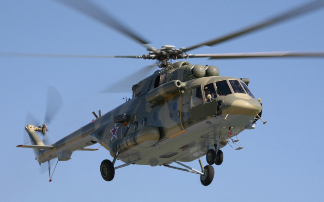 Helicopter blue sky propellers front free wallpaper - medium preview image