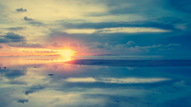 Sunset sky clouds water ducks free wallpaper - medium preview image
