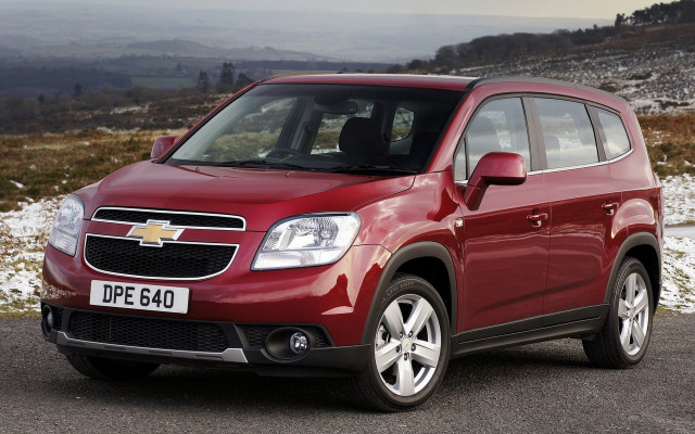 Red chevrolet suv mountain road #2 free wallpaper - medium preview image