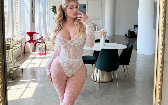 Briana mora white bodysuit mirror free wallpaper - medium preview image