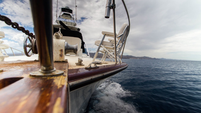 Ocean boat deck chair cloudy free wallpaper - medium preview image