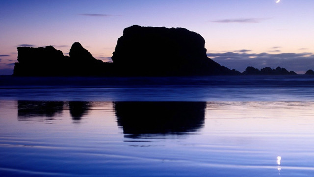 Rock formation sunset moon clouds #2 free wallpaper - medium preview image