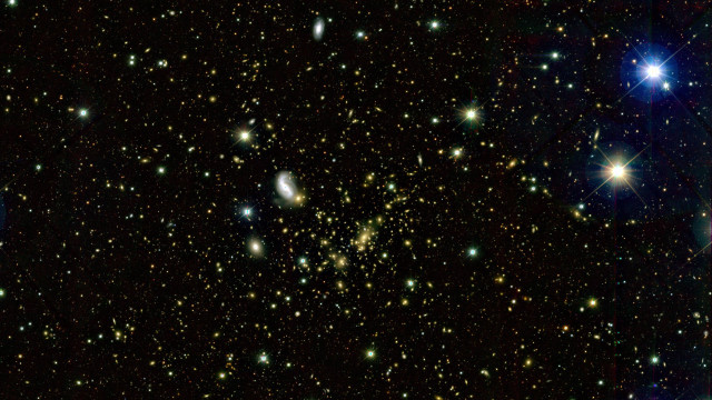 Cluster stars sky black background free wallpaper for desktop - medium preview image