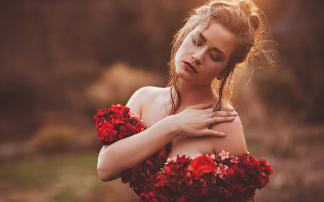 Woman redflowers forest portrait bouquet free wallpaper - medium preview image
