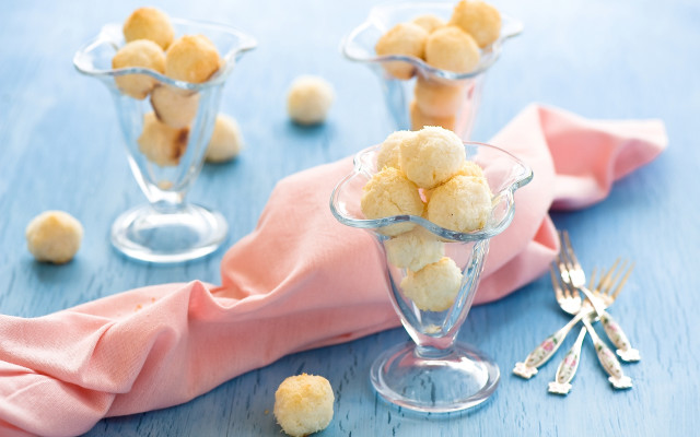 Table glassbowl fork spoon pinknapkin free wallpaper - medium preview image