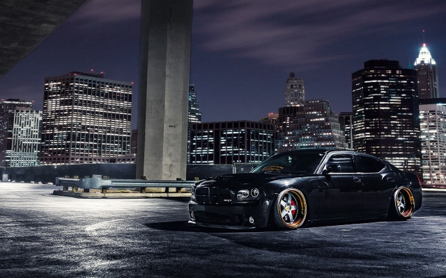 Black car city skyline bridge free wallpaper - medium preview image