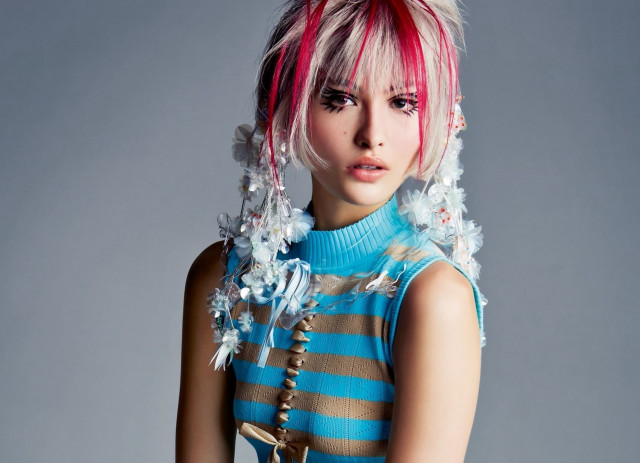 Woman pinkhair flowerhead chain necklace free wallpaper - medium preview image