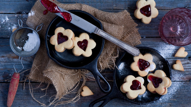 Heart cookies pan knife wine free wallpaper - medium preview image