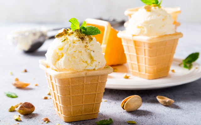 Ice cream cones mint sprigs free wallpaper - medium preview image