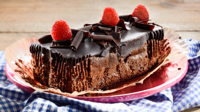 Chocolate cake raspberries decadent stilllife free wallpaper - medium preview image