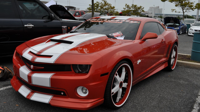 Red white car parking lot free wallpaper - medium preview image