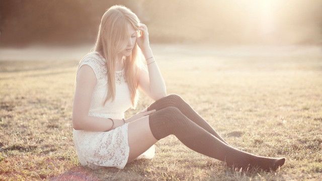 Woman sitting field sunset lace #2 free wallpaper - medium preview image