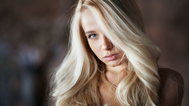 Elina karimova blonde haired serious free wallpaper - medium preview image