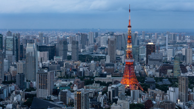 Tall tower red light cityscape free wallpaper - medium preview image