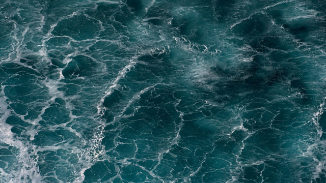 Ocean view waves splashes horizon free wallpaper - medium preview image