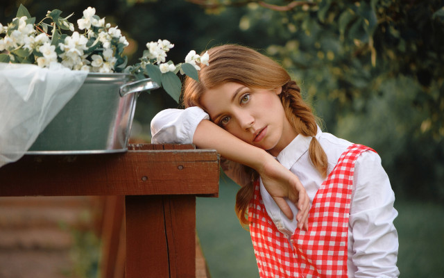 Woman flower portrait blurry plaid free wallpaper - medium preview image