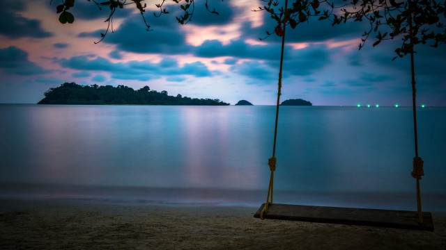 Beach swing island night clouds free wallpaper - medium preview image