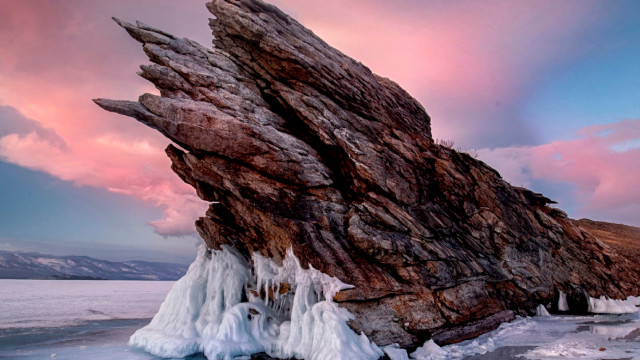 Large rock ice landscape sunset free wallpaper - medium preview image