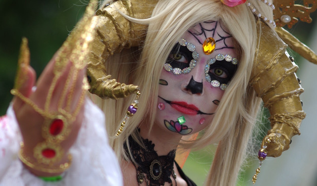 Skeleton face butterfly gothic portrait free wallpaper - medium preview image